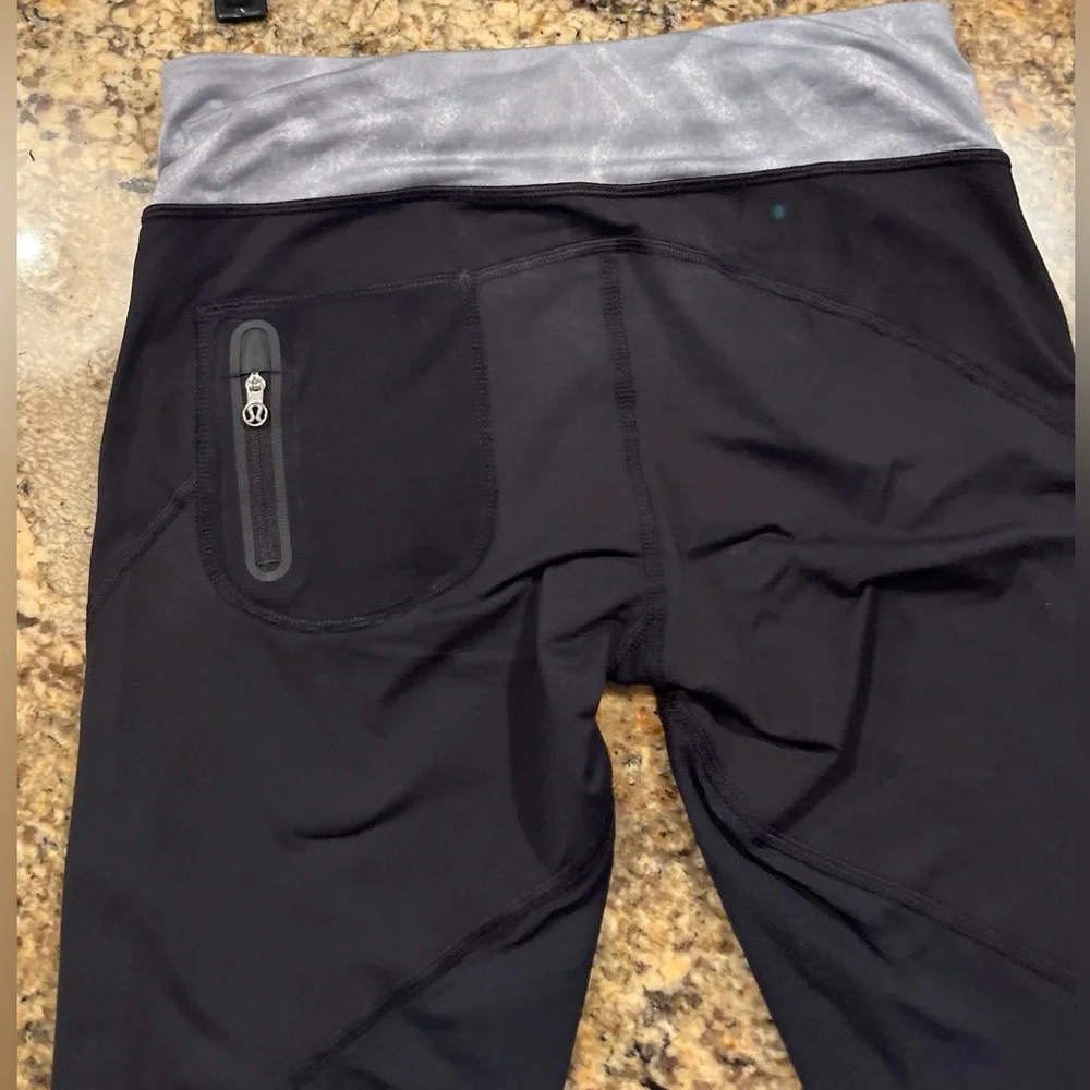 Lululemon Runnin’ With My Homies Crop Legging